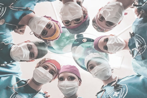 Врачи и медицинские центры